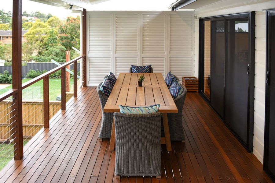 Covered deck extension in Holland Park